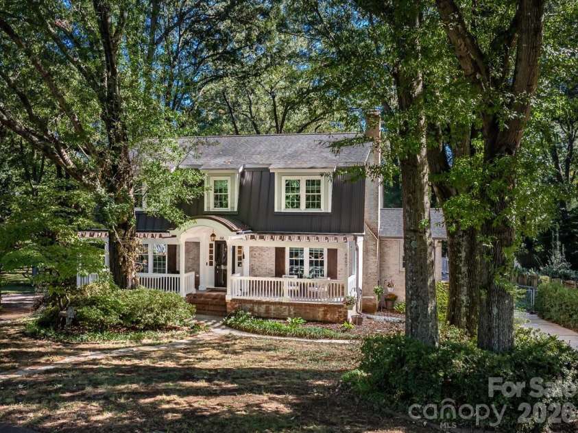 6607 Long Meadow Road, Charlotte, NC 28210.  MLS# CAR4427099, YatesRealty ID 53769. 