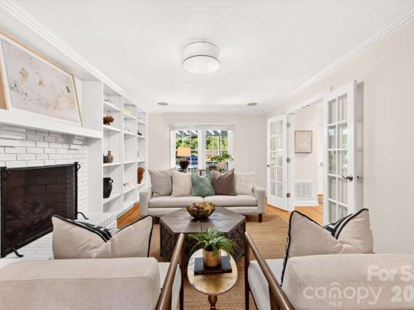 6607 Long Meadow Road, Charlotte, NC 28210.  MLS# CAR4427099, YatesRealty ID 53769. 