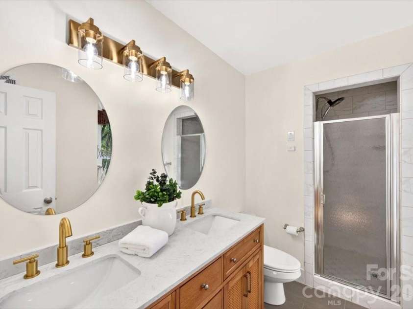 6607 Long Meadow Road, Charlotte, NC 28210.  MLS# CAR4427099, YatesRealty ID 53769. 