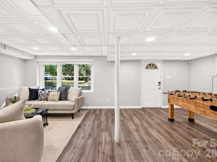 6607 Long Meadow Road, Charlotte, NC 28210.  MLS# CAR4427099, YatesRealty ID 53769. 
