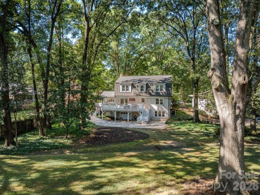 6607 Long Meadow Road, Charlotte, NC 28210.  MLS# CAR4427099, YatesRealty ID 53769. 