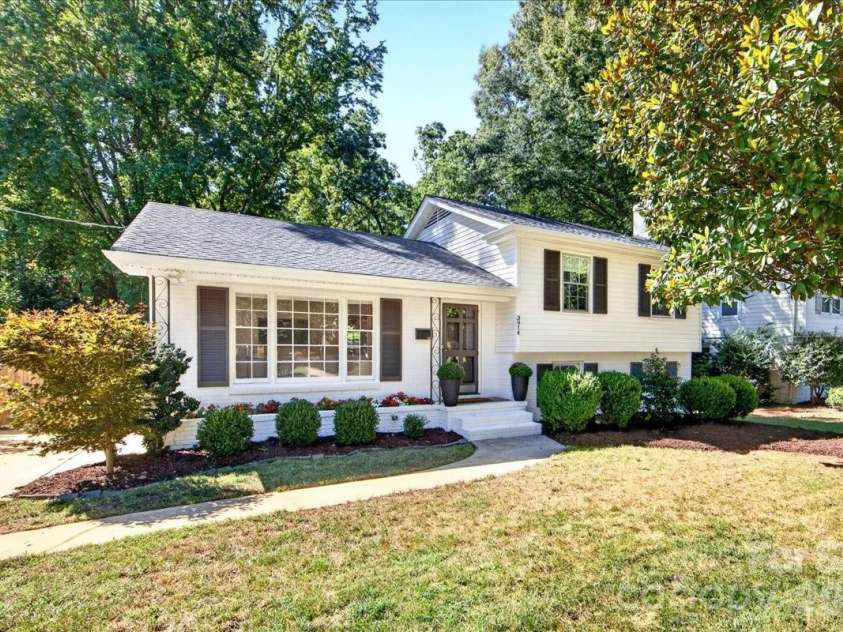 3914 Chandworth Road, Charlotte, NC 28210.  MLS# CAR4427362, YatesRealty ID 53770. 