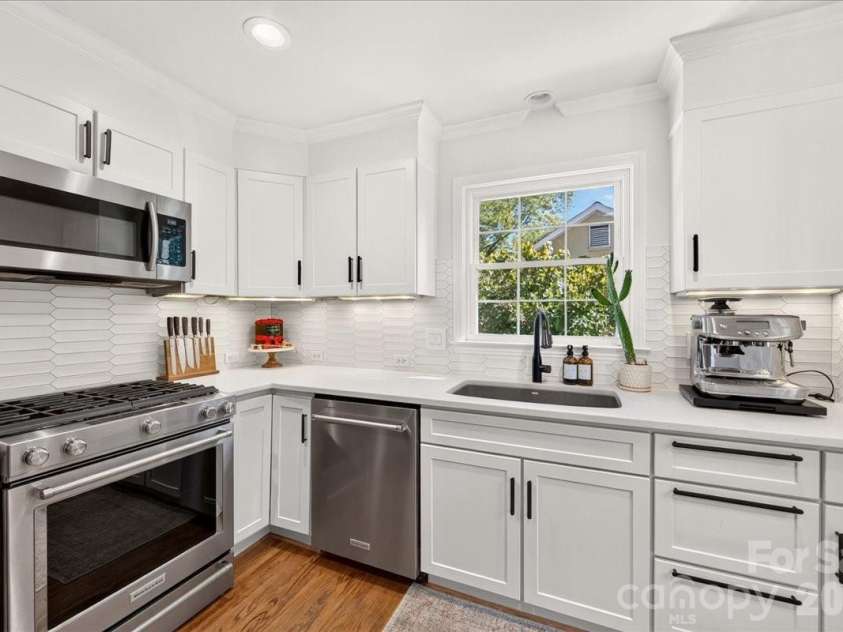 3914 Chandworth Road, Charlotte, NC 28210.  MLS# CAR4427362, YatesRealty ID 53770. 