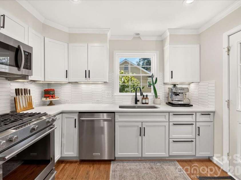 3914 Chandworth Road, Charlotte, NC 28210.  MLS# CAR4427362, YatesRealty ID 53770. 