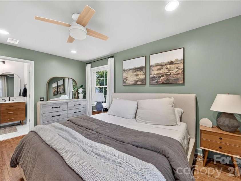 3914 Chandworth Road, Charlotte, NC 28210.  MLS# CAR4427362, YatesRealty ID 53770. 