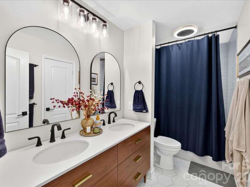 3914 Chandworth Road, Charlotte, NC 28210.  MLS# CAR4427362, YatesRealty ID 53770. 
