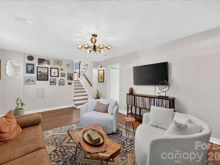 3914 Chandworth Road, Charlotte, NC 28210.  MLS# CAR4427362, YatesRealty ID 53770. 