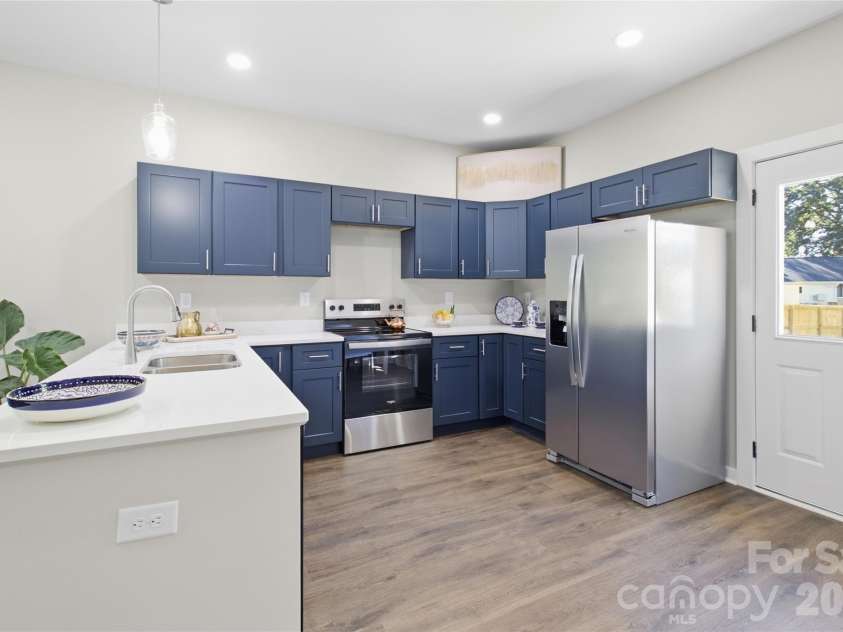 310 Melrose Drive, Concord, NC 28025.  MLS# CAR4428809, YatesRealty ID 53772. 