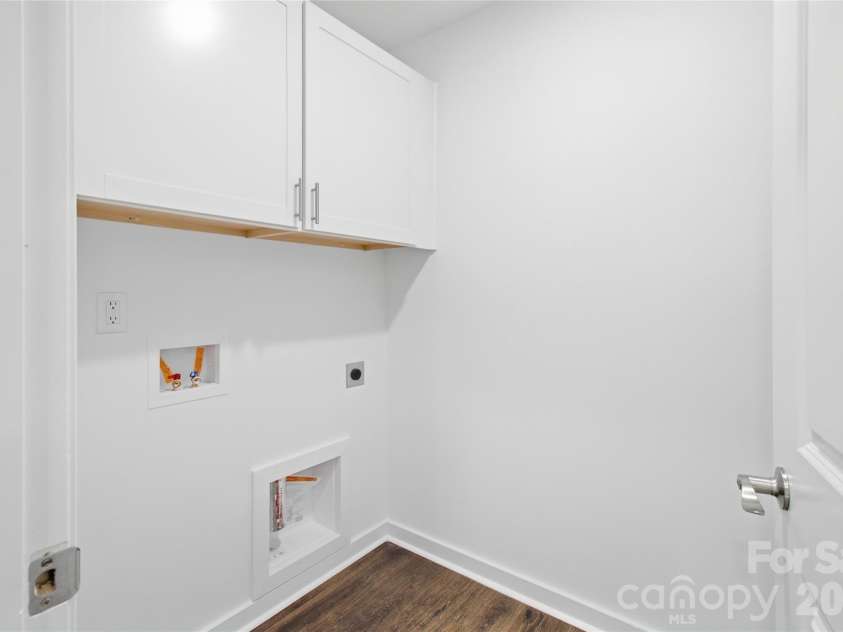 310 Melrose Drive, Concord, NC 28025.  MLS# CAR4428809, YatesRealty ID 53772. 