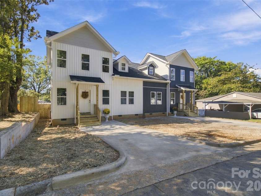 310 Melrose Drive, Concord, NC 28025.  MLS# CAR4428809, YatesRealty ID 53772. 