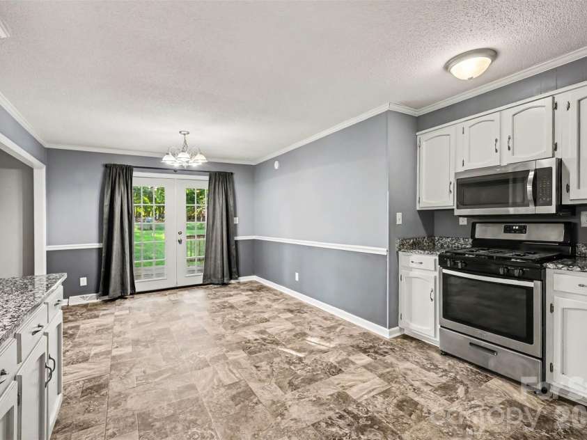 2519 Winterfield Drive, Gastonia, NC 28056.  MLS# CAR4410551, YatesRealty ID 53774. 