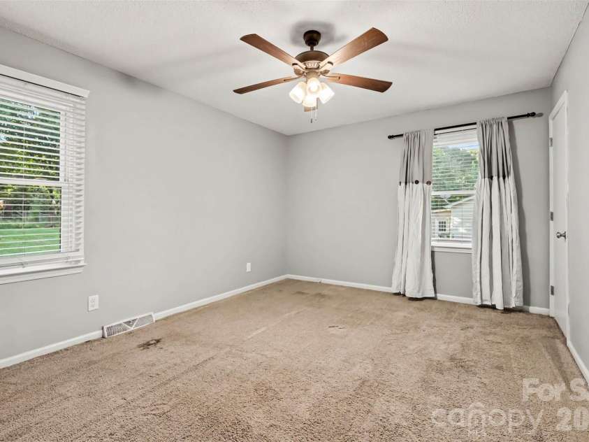 2519 Winterfield Drive, Gastonia, NC 28056.  MLS# CAR4410551, YatesRealty ID 53774. 