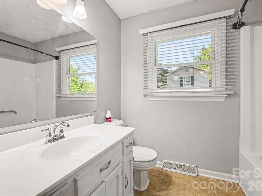 2519 Winterfield Drive, Gastonia, NC 28056.  MLS# CAR4410551, YatesRealty ID 53774. 