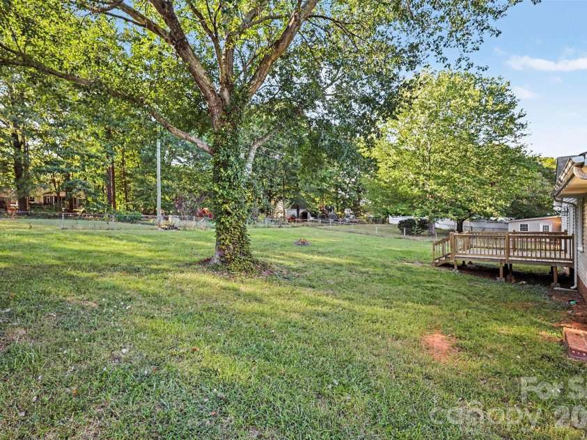 2519 Winterfield Drive, Gastonia, NC 28056.  MLS# CAR4410551, YatesRealty ID 53774. 