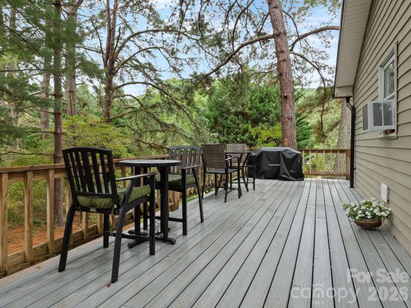 305 Youngs Cove Road, Candler, NC 28715.  MLS# CAR4427109, YatesRealty ID 53775. Deck Space
