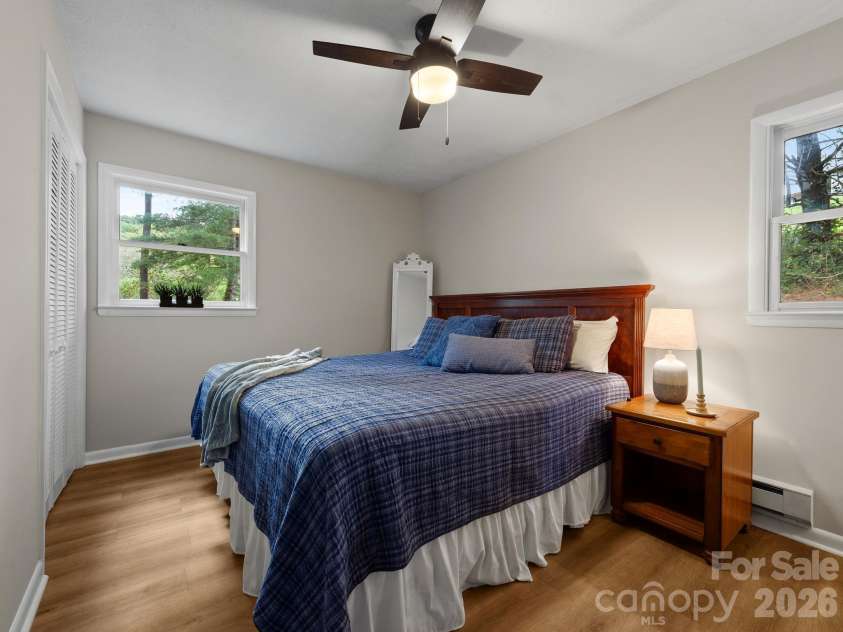 305 Youngs Cove Road, Candler, NC 28715.  MLS# CAR4427109, YatesRealty ID 53775. Primary Suite