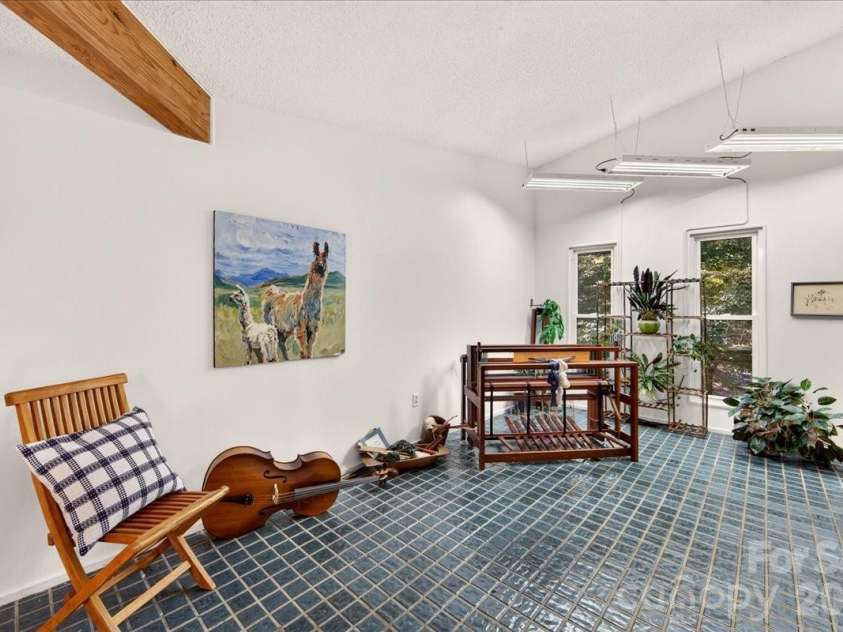 3240 Johnny Cake Lane, Charlotte, NC 28226.  MLS# CAR4425900, YatesRealty ID 53776. 
