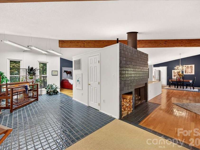 3240 Johnny Cake Lane, Charlotte, NC 28226.  MLS# CAR4425900, YatesRealty ID 53776. 