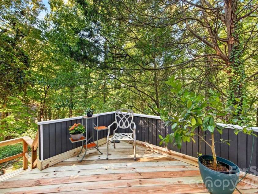 3240 Johnny Cake Lane, Charlotte, NC 28226.  MLS# CAR4425900, YatesRealty ID 53776. 