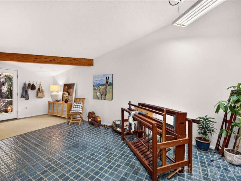 3240 Johnny Cake Lane, Charlotte, NC 28226.  MLS# CAR4425900, YatesRealty ID 53776. Conservatory