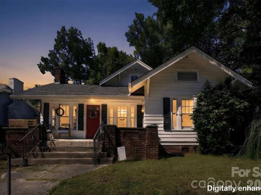 407 South Street, Gastonia, NC 28052.  MLS# CAR4429534, YatesRealty ID 53777. 