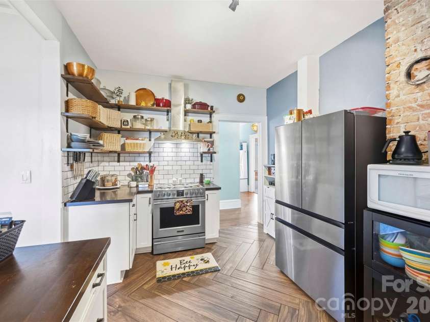407 South Street, Gastonia, NC 28052.  MLS# CAR4429534, YatesRealty ID 53777. 