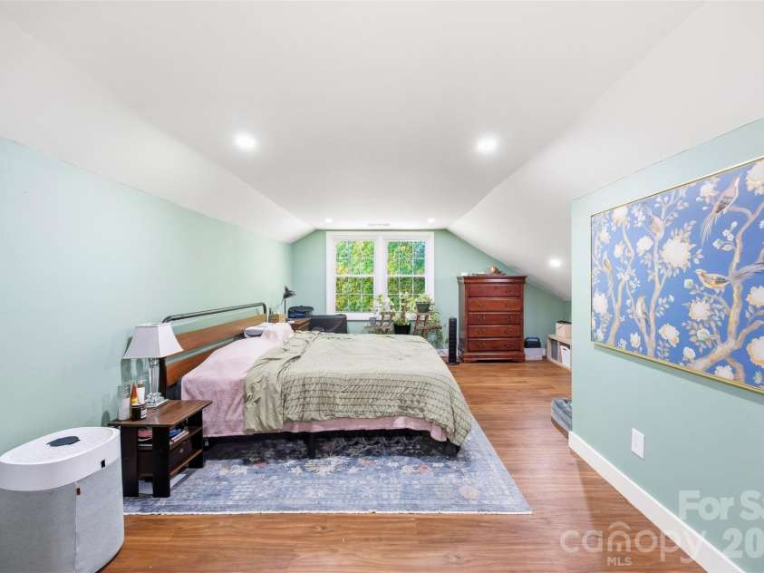 407 South Street, Gastonia, NC 28052.  MLS# CAR4429534, YatesRealty ID 53777. 