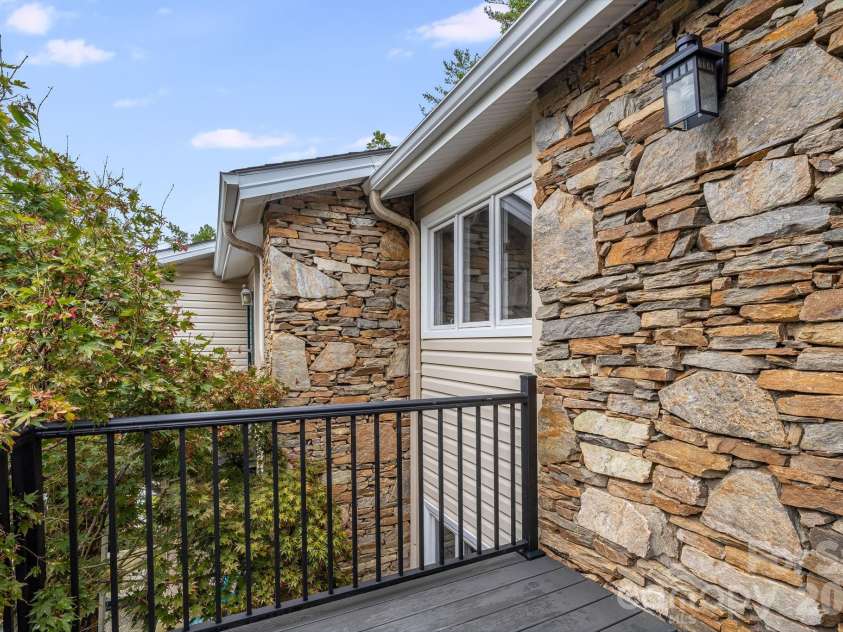 341 Britton Creek Court, Hendersonville, NC 28791.  MLS# CAR4427557, YatesRealty ID 53778. 