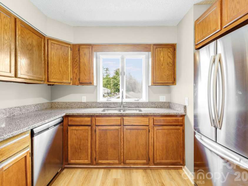 341 Britton Creek Court, Hendersonville, NC 28791.  MLS# CAR4427557, YatesRealty ID 53778. 
