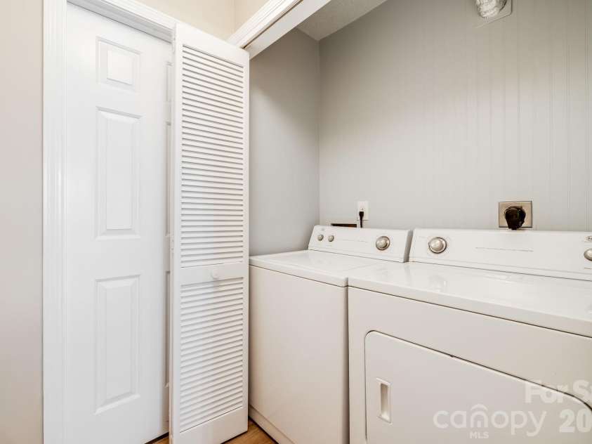 341 Britton Creek Court, Hendersonville, NC 28791.  MLS# CAR4427557, YatesRealty ID 53778. 