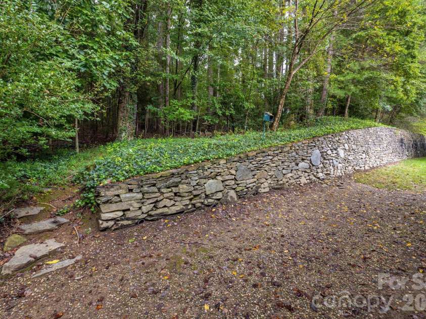 341 Britton Creek Court, Hendersonville, NC 28791.  MLS# CAR4427557, YatesRealty ID 53778. 