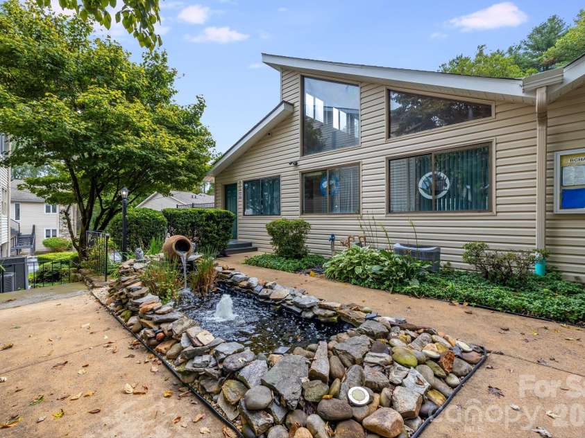 341 Britton Creek Court, Hendersonville, NC 28791.  MLS# CAR4427557, YatesRealty ID 53778. 