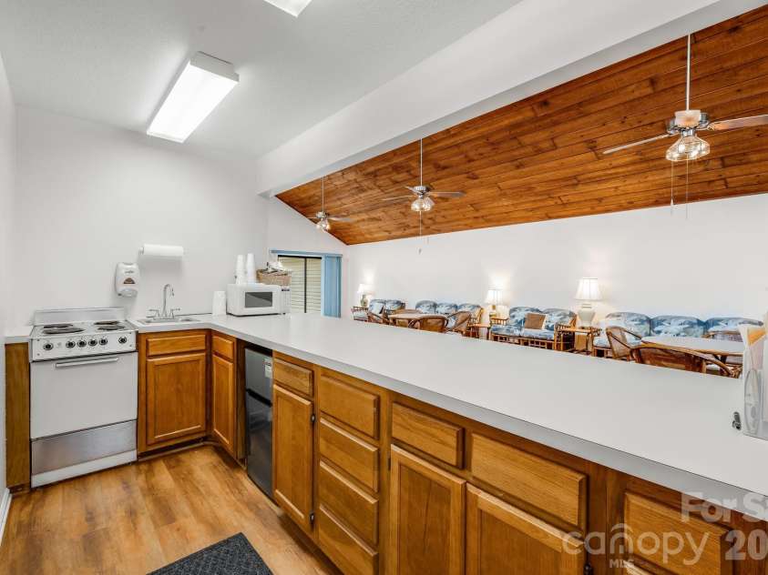341 Britton Creek Court, Hendersonville, NC 28791.  MLS# CAR4427557, YatesRealty ID 53778. 