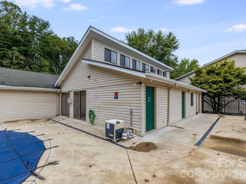 341 Britton Creek Court, Hendersonville, NC 28791.  MLS# CAR4427557, YatesRealty ID 53778. 