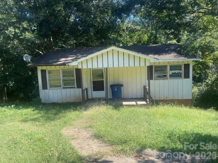 419 Rocky Brook Drive, Shelby, NC 28150.  MLS# CAR4429887, YatesRealty ID 53782. 