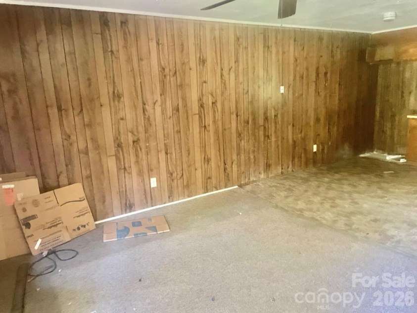 419 Rocky Brook Drive, Shelby, NC 28150.  MLS# CAR4429887, YatesRealty ID 53782. 