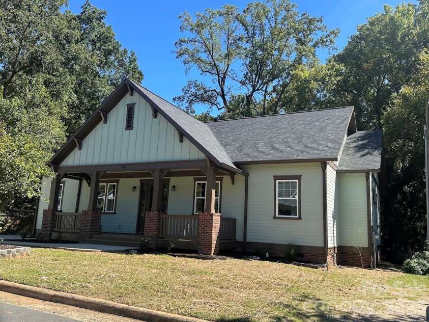 113 Todd Drive, Concord, NC 28025.  MLS# CAR4423232, YatesRealty ID 53783. Welcome Home