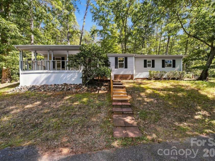 3952 Mountainside School Road, Lenoir, NC 28645.  MLS# CAR4429434, YatesRealty ID 53784. 