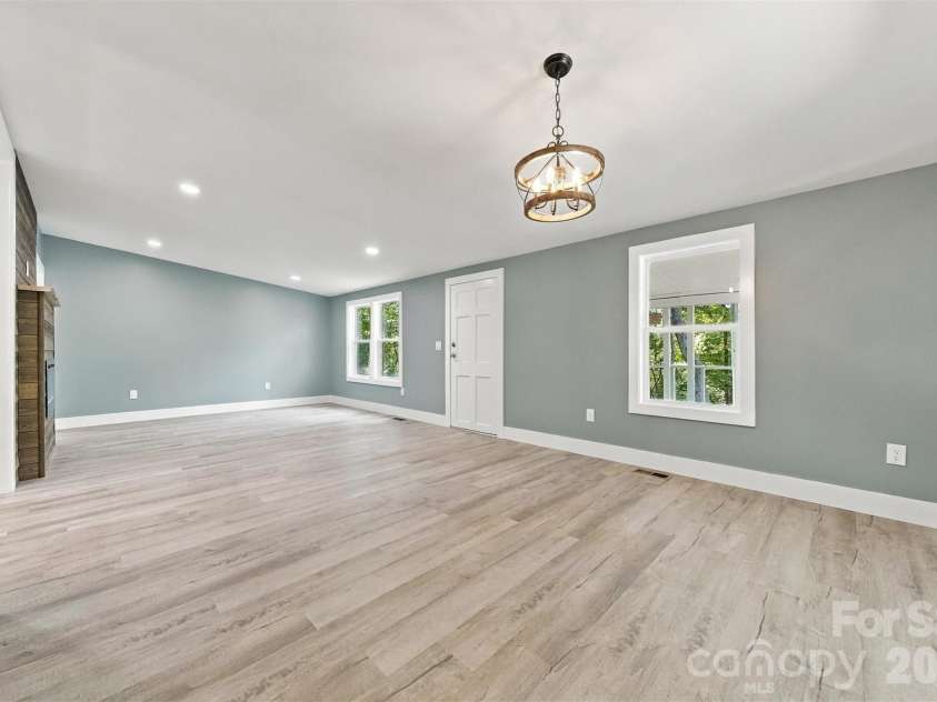 3952 Mountainside School Road, Lenoir, NC 28645.  MLS# CAR4429434, YatesRealty ID 53784. 