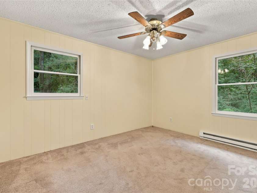 75 Crosswick Lane, Hendersonville, NC 28739.  MLS# CAR4418925, YatesRealty ID 53785. Bedroom #3