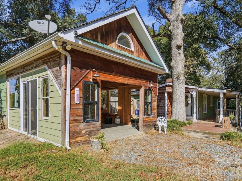 807 218 Highway, Monroe, NC 28110.  MLS# CAR4428091, YatesRealty ID 53786. Detached Garage