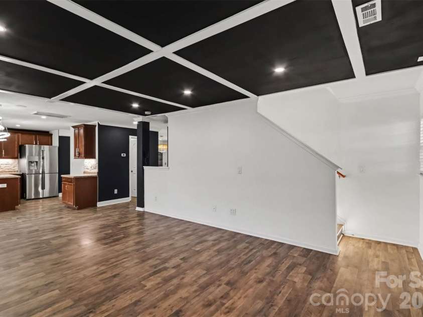8824 Merrie Rose Avenue, Charlotte, NC 28213.  MLS# CAR4429042, YatesRealty ID 53787. 