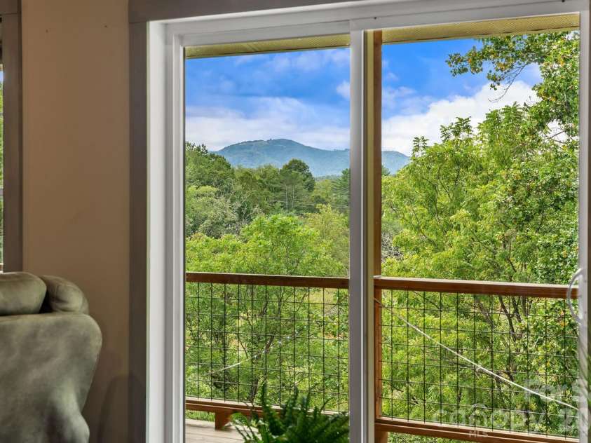140 Gun Club Drive, Marshall, NC 28753.  MLS# CAR4429674, YatesRealty ID 53788. 