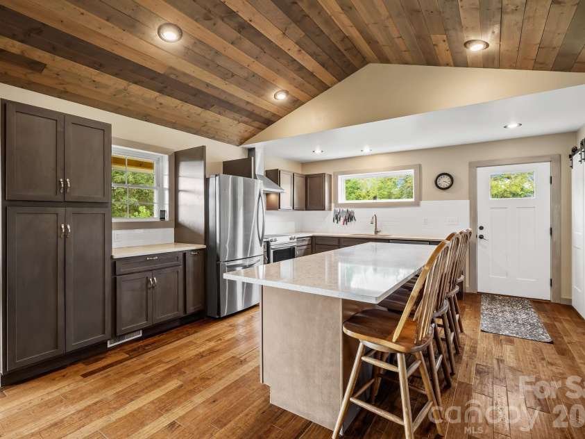 140 Gun Club Drive, Marshall, NC 28753.  MLS# CAR4429674, YatesRealty ID 53788. 