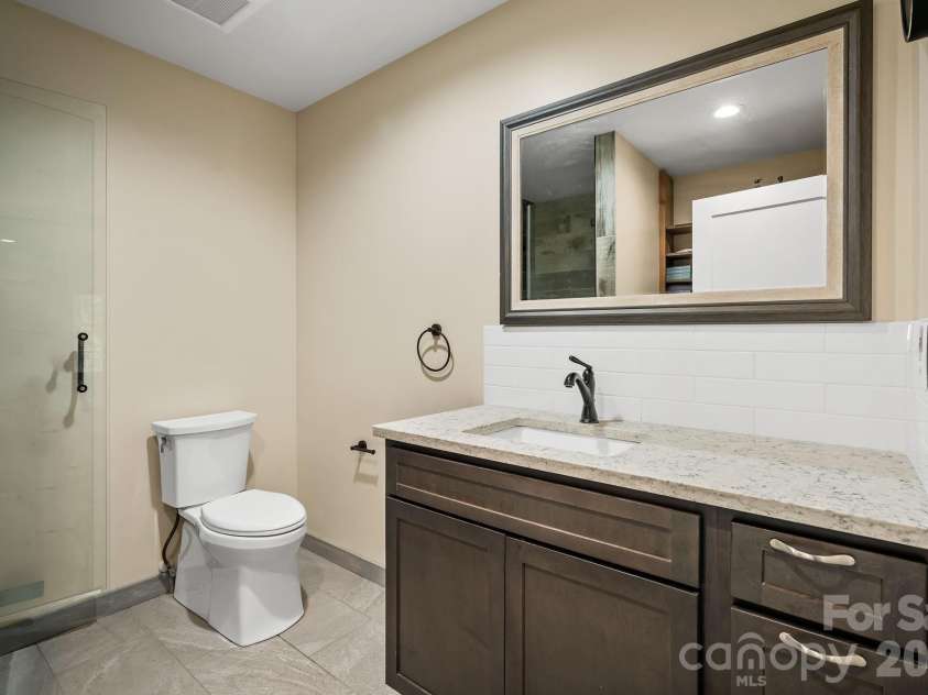 140 Gun Club Drive, Marshall, NC 28753.  MLS# CAR4429674, YatesRealty ID 53788. 