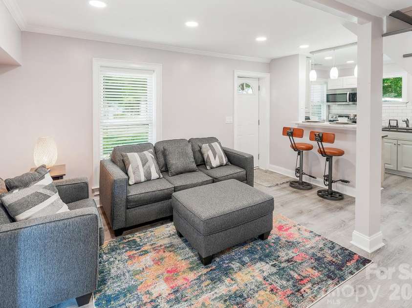 109 Julia Avenue, Belmont, NC 28012.  MLS# CAR4429794, YatesRealty ID 53789. 
