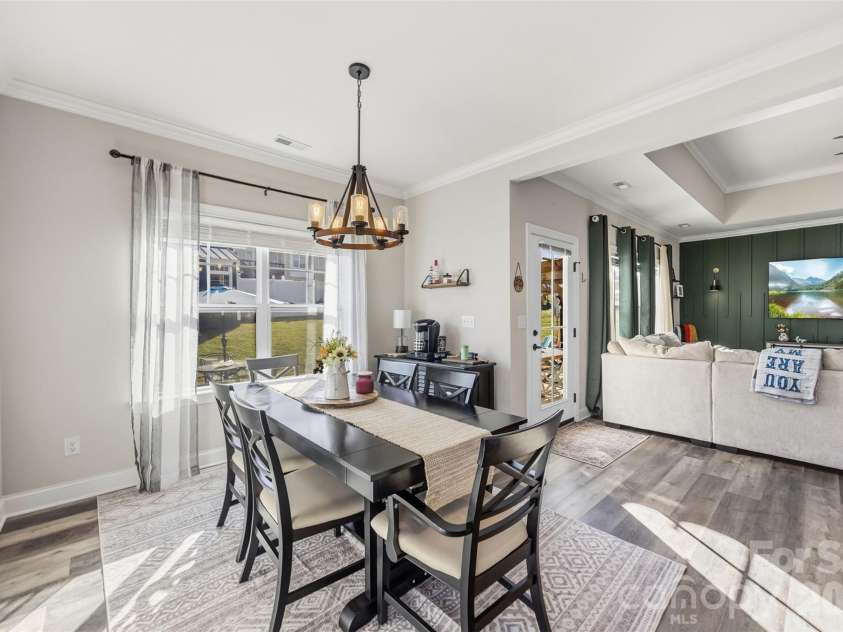 203 Garden View Lane, Shelby, NC 28152.  MLS# CAR4429458, YatesRealty ID 53790. 
