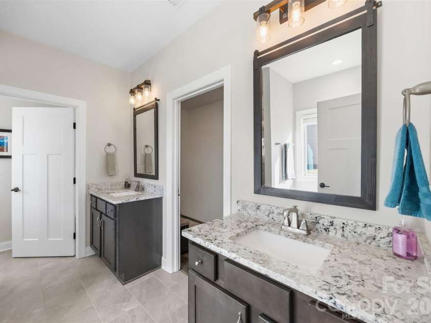203 Garden View Lane, Shelby, NC 28152.  MLS# CAR4429458, YatesRealty ID 53790. 