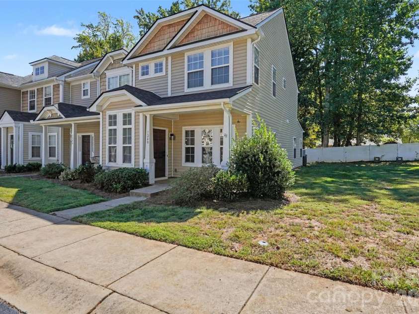 1240 Liberty Bell Court, Rock Hill, SC 29732.  MLS# CAR4429682, YatesRealty ID 53793. 