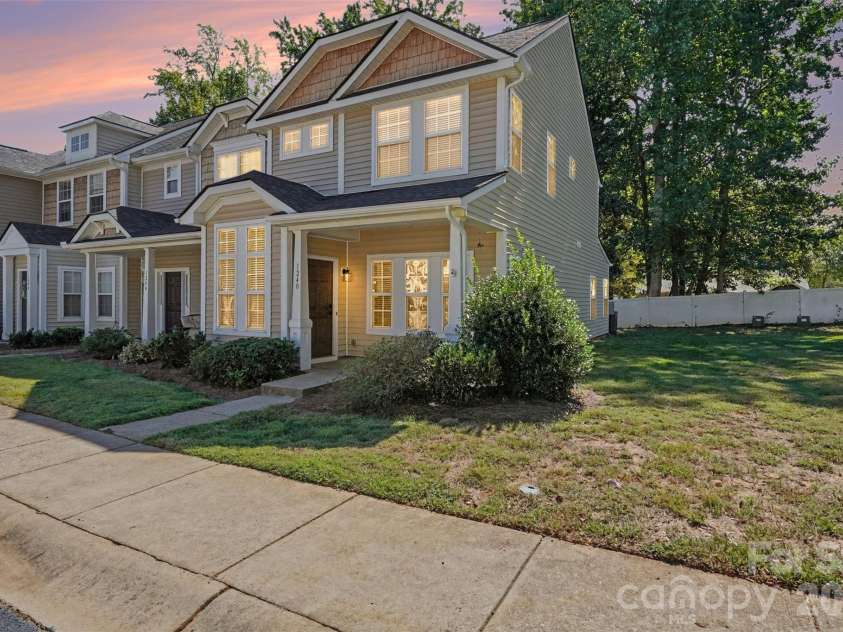 1240 Liberty Bell Court, Rock Hill, SC 29732.  MLS# CAR4429682, YatesRealty ID 53793. 